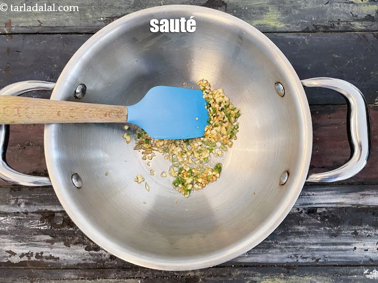 Step 8 – <p>Saute on a medium flame for few seconds.</p>