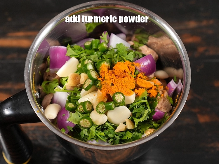 Step 15 – <p>Add ½ tsp turmeric powder.&nbsp;</p>