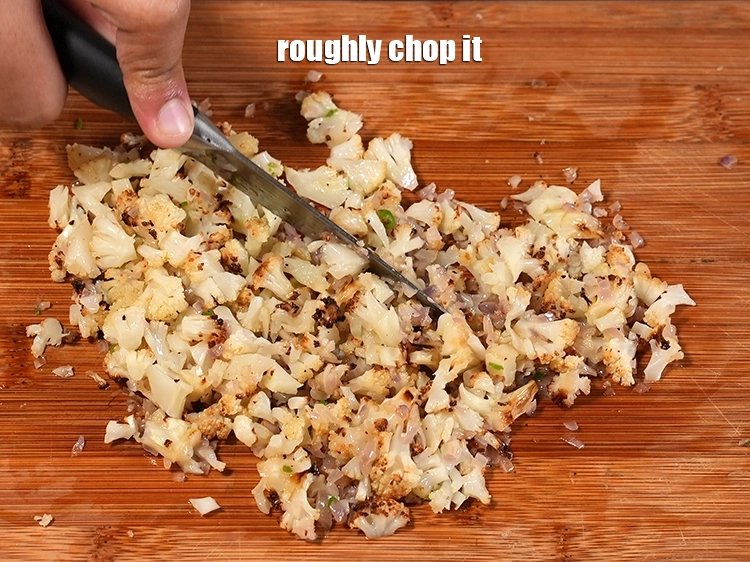 Step 17 – <p>Roughly chop it and keep aside.&nbsp;</p>