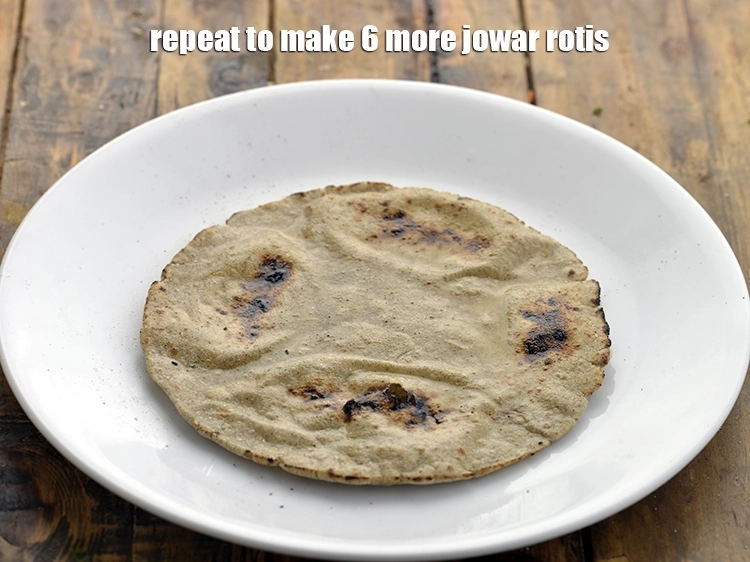 Step 18 – <p>Repeat to make 6 more&nbsp;<strong>jowar rotis | jowar ki roti | jowar bhakri |&nbsp;healthy jowar …