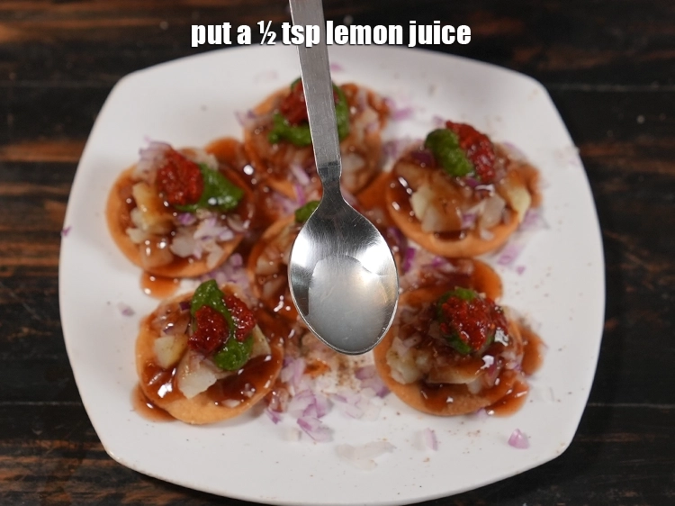 Step 11 – <p><span style="background-color:rgb(255,255,255);color:rgb(0,0,0);">Put a ½ tsp lemon juice.</span></p>