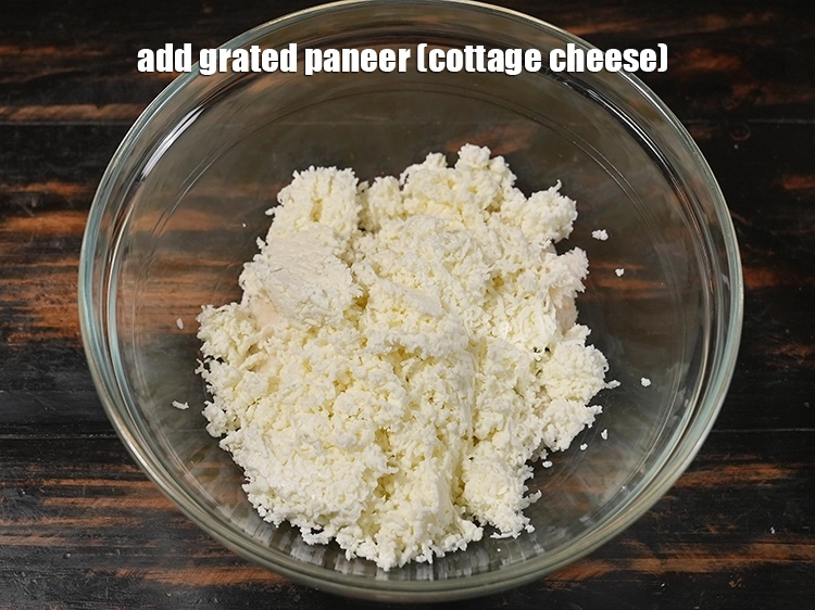 Step 3 – <p>To this, add <span style="background-color:rgb(255,255,255);color:rgb(0,0,0);">1 cup </span><a href="https://www.tarladalal.in/glossary-paneer-cottage-cheese-chenna-985i#ing_3096"><u>grated paneer (cottage cheese)</u></a>. Ensure the paneer is …