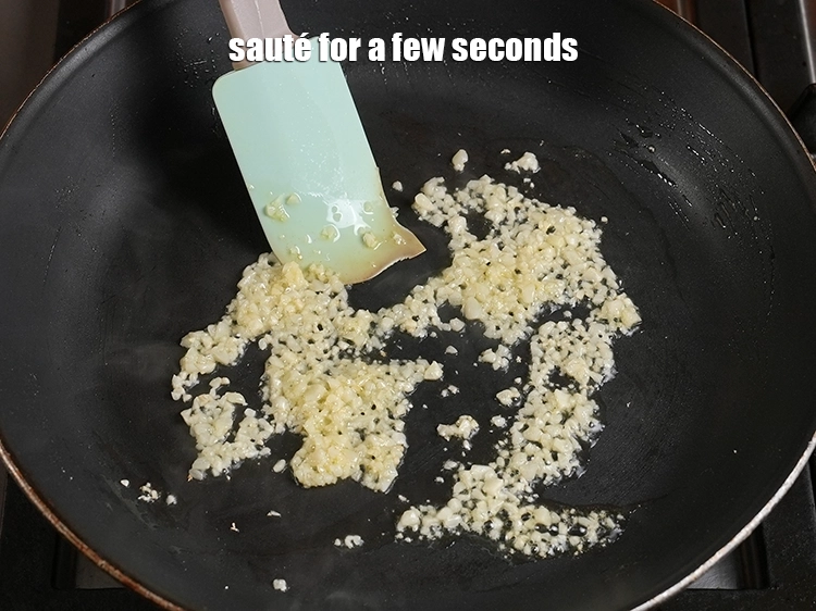Step 3 – <p>Sauté for a few seconds.&nbsp;</p>