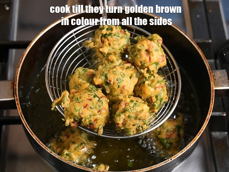 Step 15 – <p>Cook till they turn golden brown in colour from all the sides.</p>