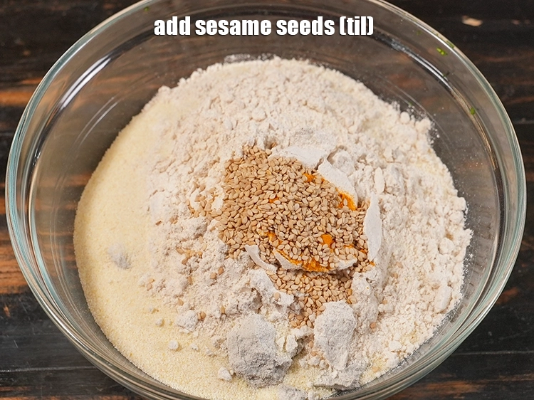 Step 10 – <p>Add 1 1/2 tsp of sesame seeds also. This adds a strong and pleasant flavour.</p>