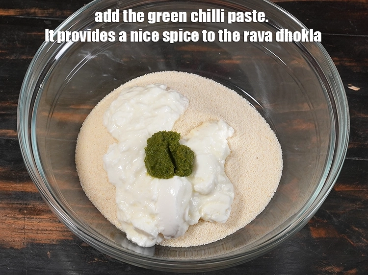 Step 3 – <p>Add the <span style="background-color:rgb(255,255,255);color:rgb(0,0,0);">1 1/2 tsp </span><a href="https://www.tarladalal.com/glossary-green-chilli-paste-hari-mirch-ki-paste-mirchi-paste-333i"><u>green chilli paste</u></a>. It provides a nice spice …