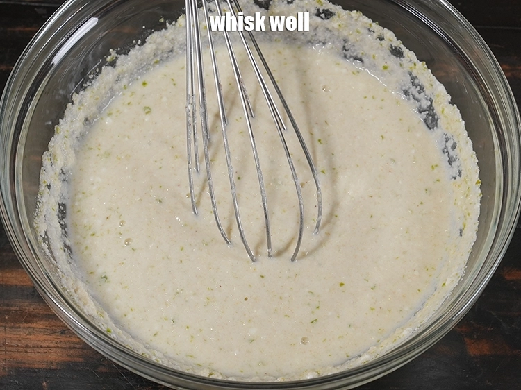 Step 5 – <p><span style="background-color:rgb(255,255,255);color:rgb(0,0,0);">Whisk well. Make sure that there are no lumps.</span></p>