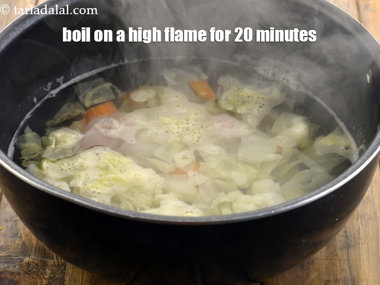 Step 9 – <p>Boil on a high flame for 20 minutes. If you have time, you can simmer …