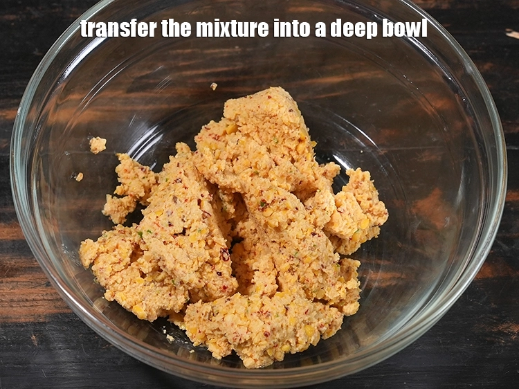 Step 14 – <p><span style="background-color:rgb(255,255,255);color:rgb(0,0,0);">Transfer the mixture into a deep bowl.</span></p>