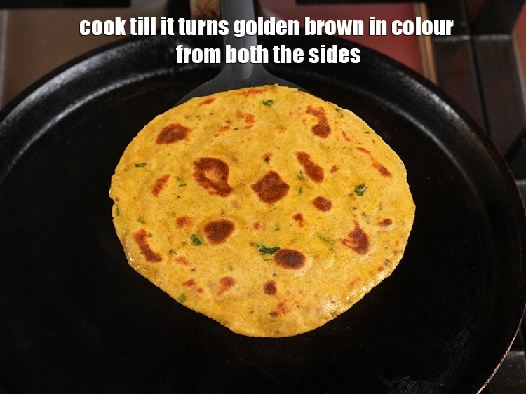 Step 20 – <p><span style="background-color:rgb(255,255,255);color:rgb(0,0,0);">Cook till it turns golden brown in colour from both the sides.</span></p>