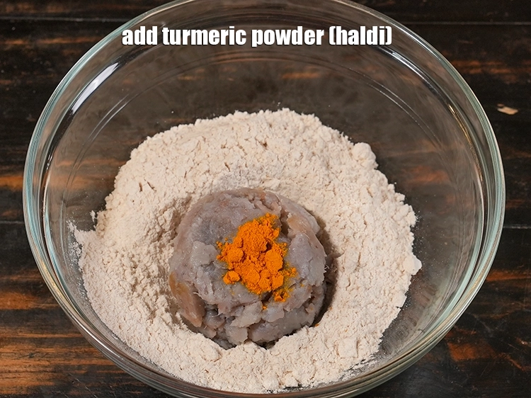 Step 4 – <p>Add 1/4 tsp <a href="/glossary-turmeric-powder-haldi-645i"><u>turmeric powder (haldi)</u></a><u>.</u></p>