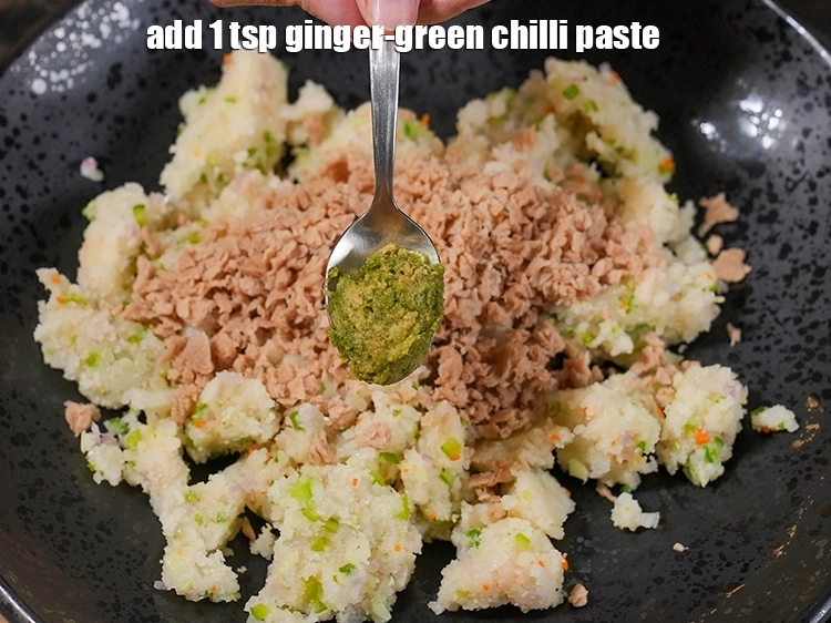Step 16 – <p><span style="background-color:rgb(255,255,255);color:rgb(0,0,0);">1 tsp </span><a href="https://www.tarladalal.com/glossary-ginger-green-chilli-paste-adrak-mirch-ki-paste-adrak-mirchi-paste-139i"><u>ginger-green chilli paste</u></a><u>.</u></p>