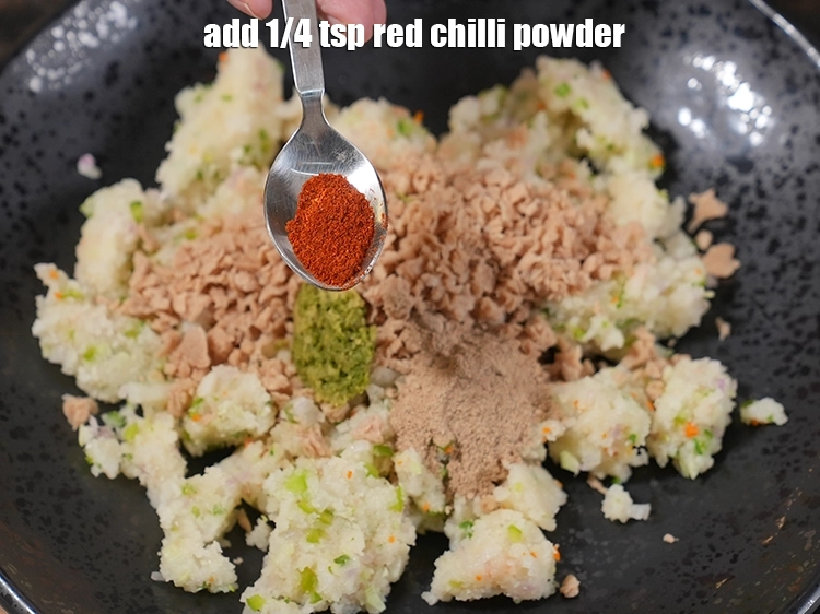 Step 18 – <p><span style="background-color:rgb(255,255,255);color:rgb(34,34,34);">Add </span><span style="background-color:rgb(255,255,255);color:rgb(0,0,0);">1/4 tsp red </span><a href="https://www.tarladalal.com/glossary-chilli-powder-red-chilli-powder-339i"><u>chilli powder</u></a><u>.</u></p>