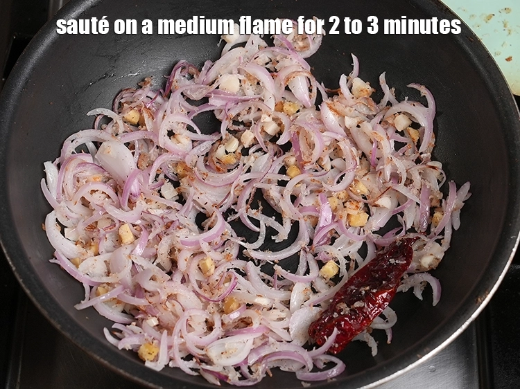 Step 17 – <p>Sauté on a medium flame for 2 to 3 minutes.&nbsp;</p>