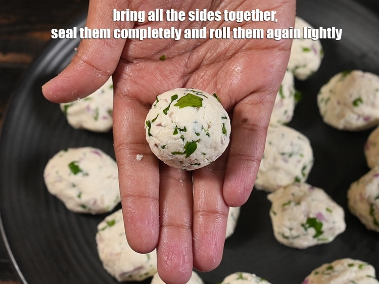 Step 13 – <p><span style="background-color:rgb(255,255,255);color:rgb(0,0,0);">Bring all the sides together, seal them completely and roll them again lightly. If …