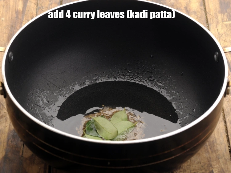 Step 19 – <p><span style="background-color:rgb(255,255,255);color:rgb(0,0,0);">Add the curry leaves.</span></p>