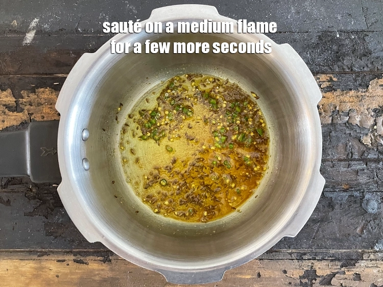Step 29 – <p>Sauté on a medium flame for a few more seconds.</p>