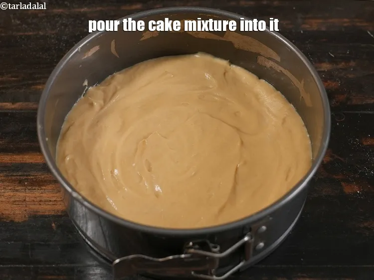Step 20 – <p>Pour the cake mixture into it.</p>