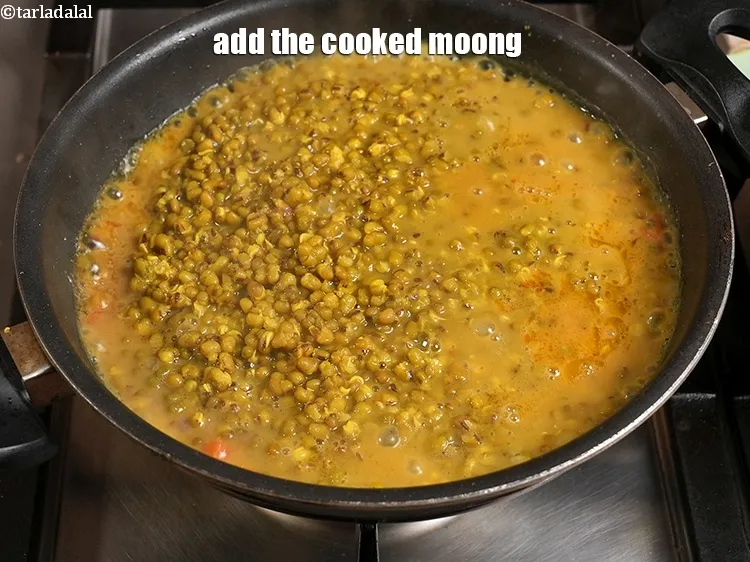 Step 25 – <p>Add the cooked moong.</p>