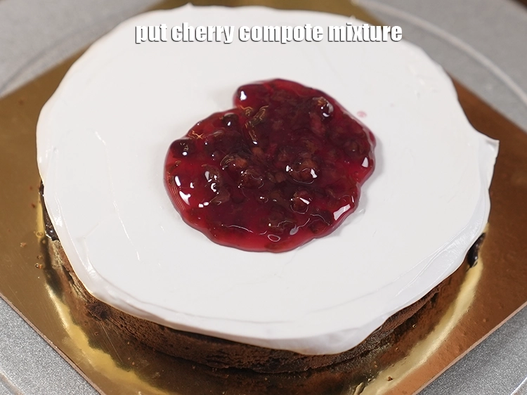 Step 21 – <p>Put 1 tbsp of cherry compote mixture.</p>