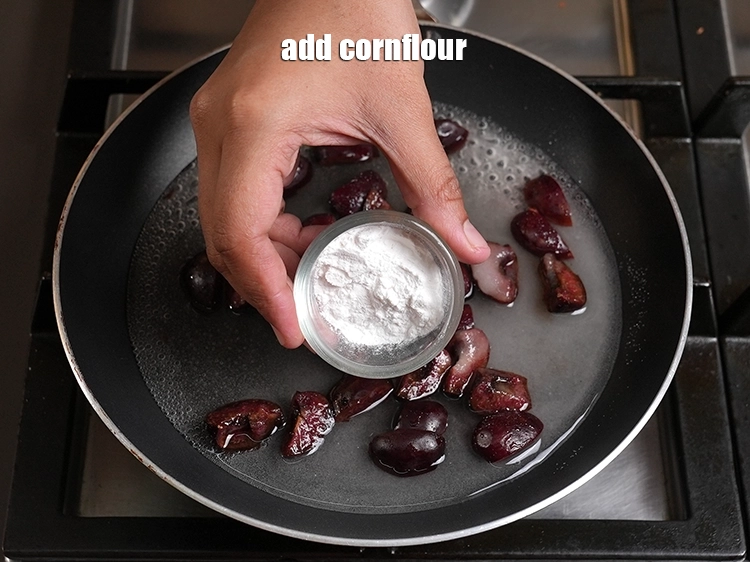 Step 4 – <p>Add 1 tbsp cornflour.</p>