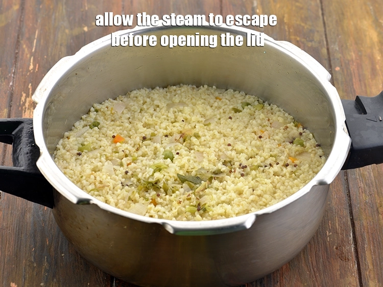 Step 43 – <p><span style="background-color:rgb(255,255,255);color:rgb(0,0,0);">Allow the steam to escape before opening the lid.</span></p>
