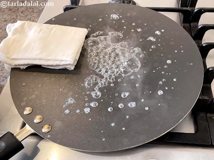 Step 26 – <p>Wipe it off gently using a muslin cloth.</p>