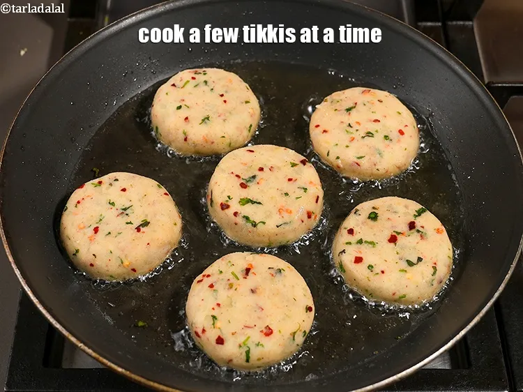 Step 41 – <p>Cook a few tikkis at a time.</p>