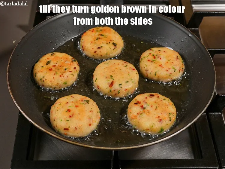 Step 42 – <p>Till they turn golden brown in colour from both the sides.</p>