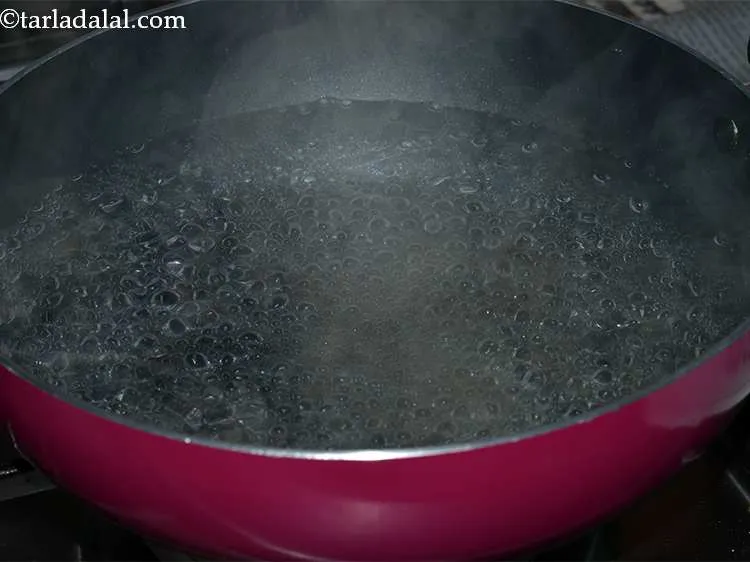 Step 3 – <p>Meanwhile, keep the water for boiling in a deep pan.</p>