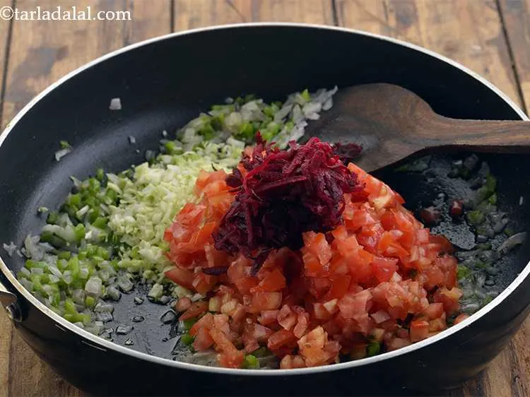 Step 39 – <p>Add the beetroot.</p>