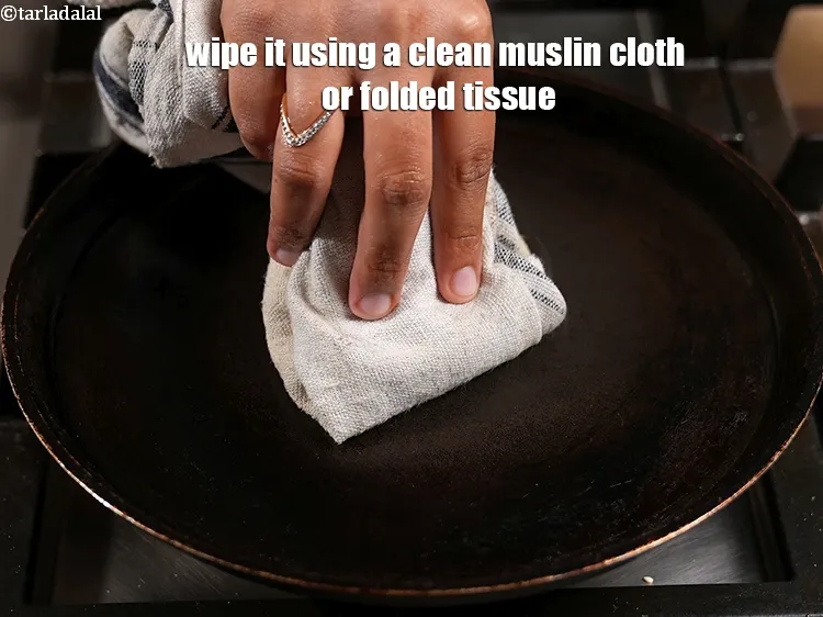 Step 50 – <p>Wipe it using a clean muslin cloth or folded tissue. This is to clean and …