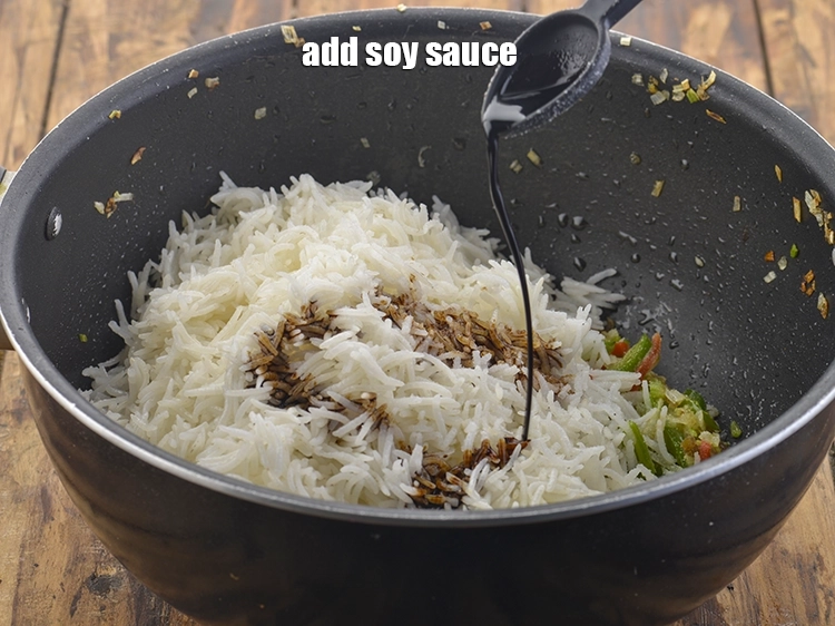 Step 27 – <p><span style="background-color:rgb(255,255,255);color:rgb(0,0,0);">And add the 1 tsp </span><a href="https://www.tarladalal.com/glossary-soy-sauce-soya-sauce-864i"><u>soy sauce</u></a><u>.</u></p>