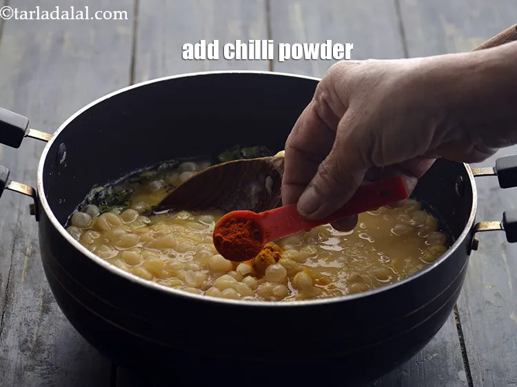 Step 17 – <p>Add the chilli powder.</p>