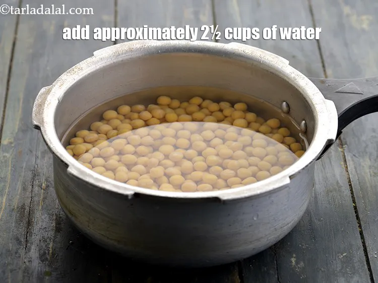 Step 8 – <p>Add approximately 2½ cups of water.</p>