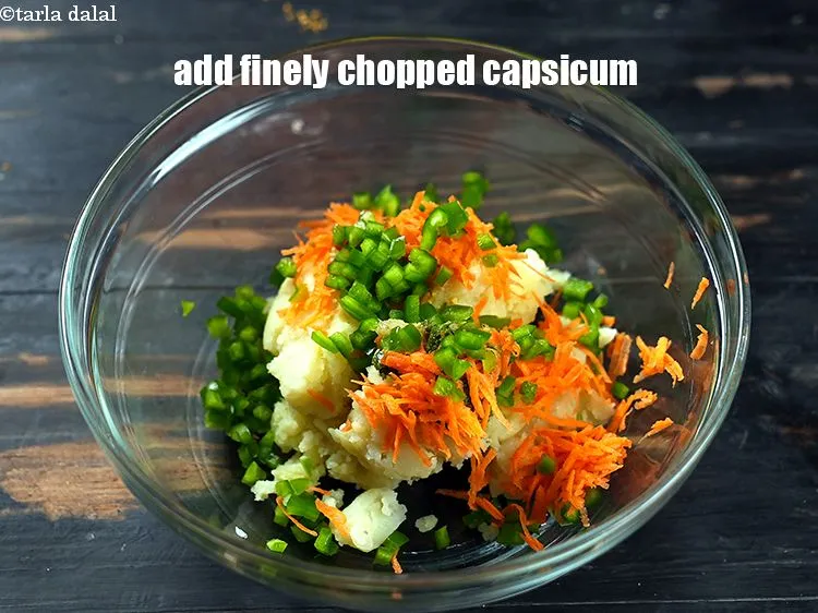Step 30 – <p>Add 2 tbsp finely chopped capsicum.</p>
