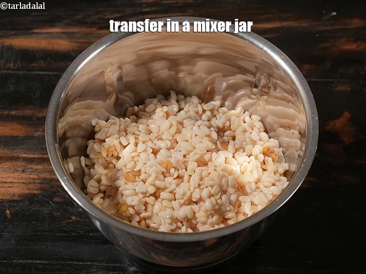 Step 7 – <p>Transfer in a mixer jar.</p>
