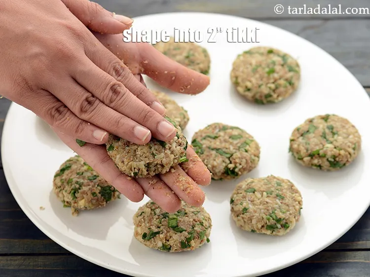 Step 22 – <p>Shape each portion into a 50 mm. (2”) diameter thin flat, round tikki.</p>