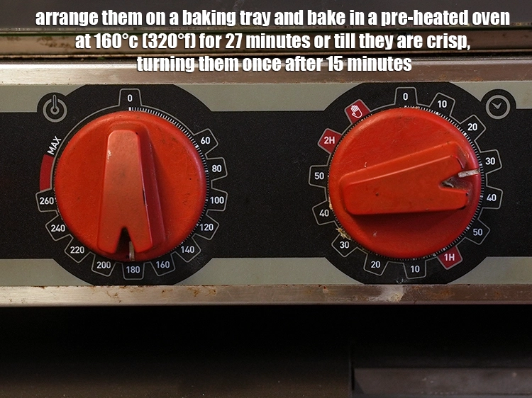 Step 7 – <p><span style="background-color:rgb(255,255,255);color:rgb(0,0,0);">Arrange them on a baking tray and bake in a pre-heated oven at 160°c …