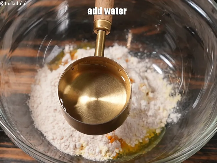 Step 11 – <p><span style="color:rgb(0,0,0);">Add 1 tbsp of water.</span></p>