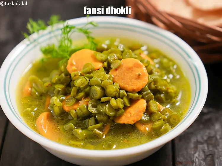 Step 28 – <p>Instead of guvarfhali you can may same recipe using <a href="https://www.tarladalal.com/fansi-dhokli--gujarati-recipe-587r">French beans</a>.&nbsp;</p>