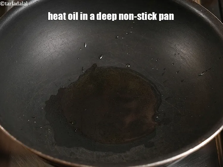 Step 23 – <p>Heat 2 tsp oil in a deep non-stick pan.</p>