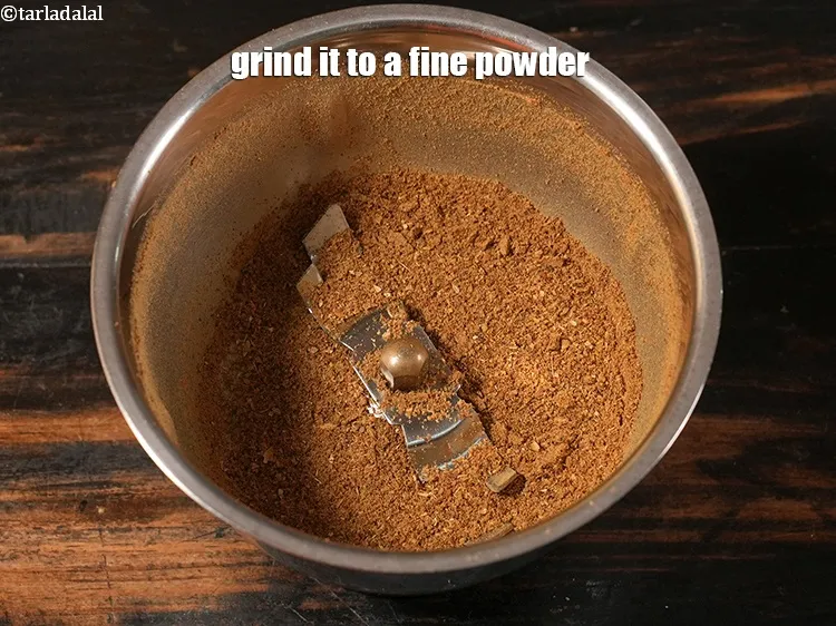 Step 10 – <p>Grind it to a fine powder. Keep aside.&nbsp;</p>