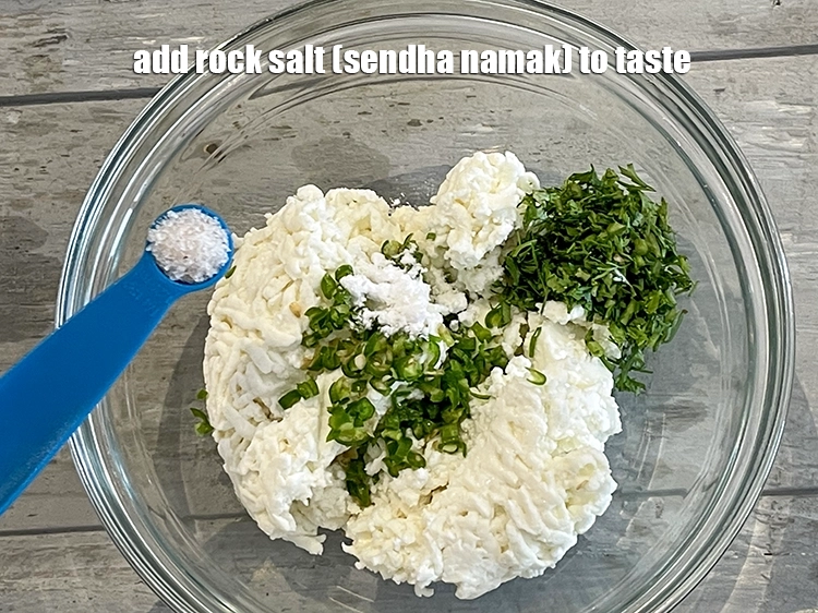 Step 7 – <p>Add <a href="https://www.tarladalal.com/glossary-rock-salt-sendha-namak-1644i"><u>rock salt (sendha namak) </u></a><span style="background-color:rgb(255,255,255);color:rgb(0,0,0);">to taste</span>.</p>