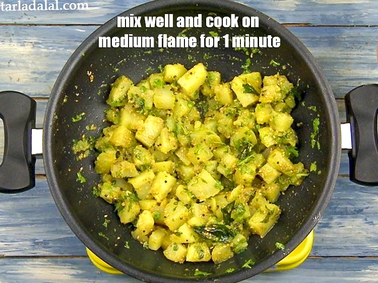 Step 19 – <p>Mix well and cook&nbsp;<strong>Batata Nu Shaak (Bateta Nu Shaak)</strong>&nbsp;on medium flame for 1 minute.</p>