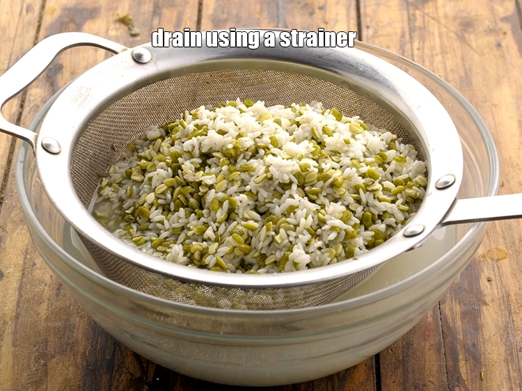 Step 11 – <p>Drain using a strainer.</p>