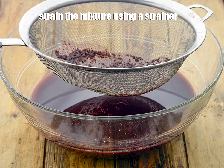 Step 6 – <p><span style="background-color:rgb(255,255,255);color:rgb(0,0,0);">Strain the mixture using a strainer.</span></p>