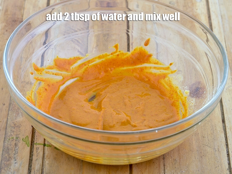 Step 5 – <p><span style="background-color:rgb(255,255,255);color:rgb(0,0,0);">Add the 2 tbsp of <strong>water</strong> and mix well.</span></p>