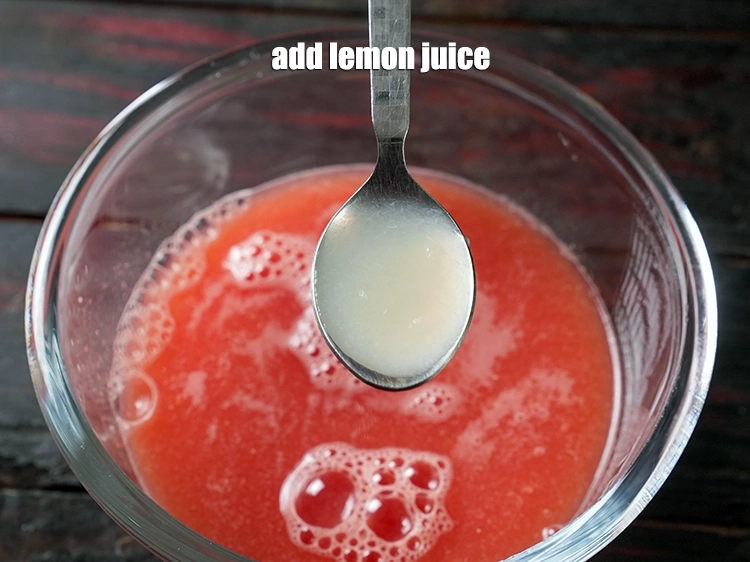 Step 4 – <p>Add <span style="background-color:rgb(255,255,255);color:rgb(0,0,0);">1 tsp </span><a href="https://www.tarladalal.com/glossary-lemon-nimbu-428i#ing_2754"><u>lemon juice</u></a><u>.</u></p>
