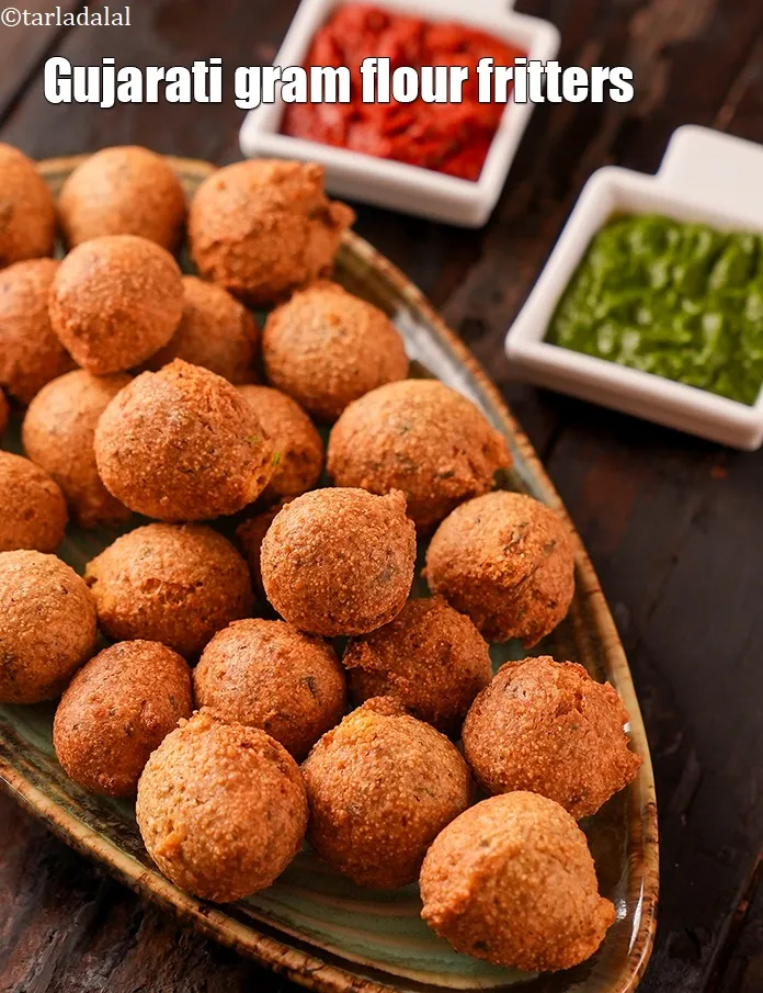 Step 44 – <p><span style="background-color:rgb(255,255,255);color:rgb(0,0,0);">Serve </span><strong>dakor na gota | traditional dakor na gota | Gujarati gram flour fritters …